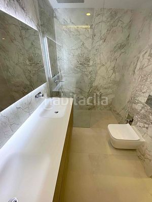 Foto eaf57303-07d9-4f80-86ae-22604e71a242. Semi detached house in Playa Poniente Benidorm