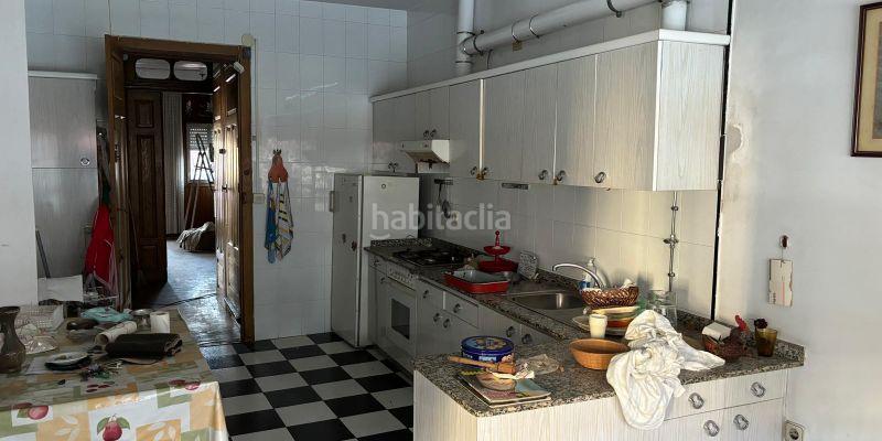 Foto 9fad052b-795d-4541-a3c0-43c85fa33fcd. Casa con parcheggio in Marín