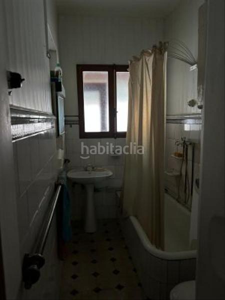 Foto a7fa2ac7-4163-42ad-b79c-a2c58479669f. Casa con parcheggio in Marín