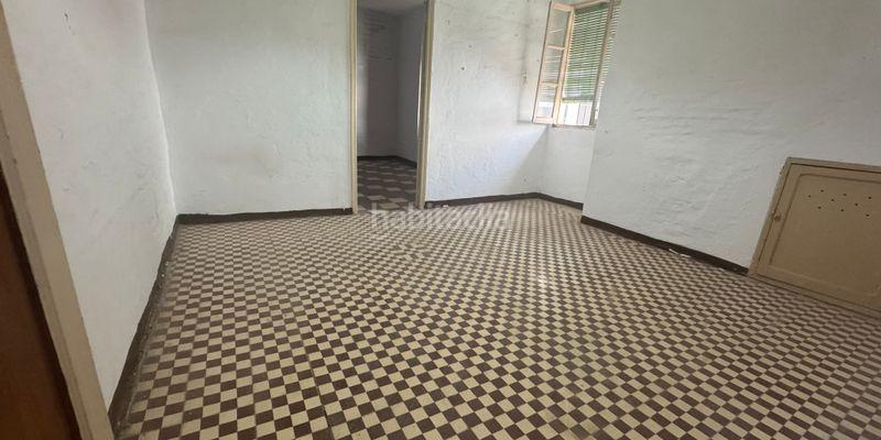 Foto b3f29b98-e948-4d4b-b800-dcdc2b05677c. Casa a Bujalance