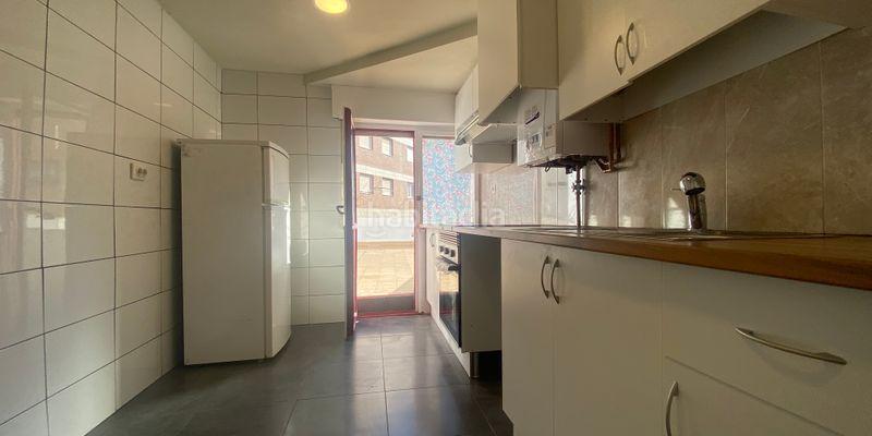 Foto acf83b0b-6643-4713-968f-7163dfa21868. Piso en Lugones Siero