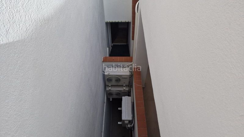 Foto fe23be45-ffb9-4ac2-813d-94df6b64f57c. Edifici a Bon Pastor Barcelona