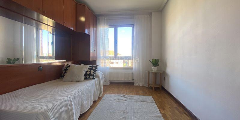 Foto d7c27d15-89c9-4e26-84f5-3267c08e0ec0. Etagenwohnung mit parking in Huca - La Cadellada Oviedo