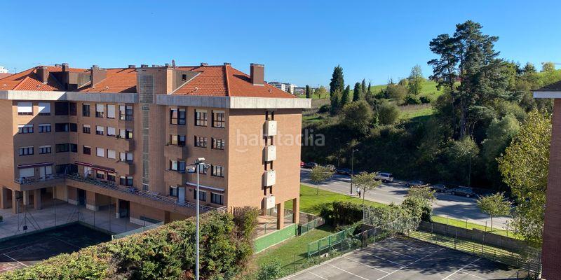 Foto 4f54b3b8-81e2-4398-b3ea-66cfbbf4a4fe. Flat with parking in Huca - La Cadellada Oviedo