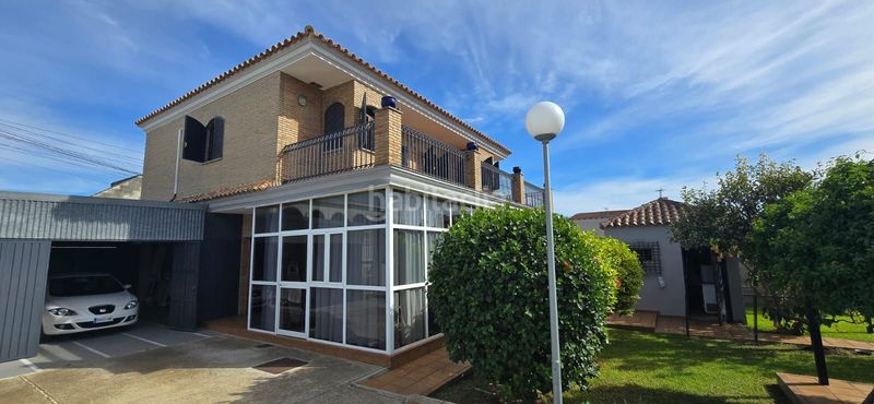 Foto 5054ce63-031b-4de2-86d2-73cf7766dc14. Casa amb aparcament a Cuatro Pinos - El Carmen Puerto de Santa María (El)
