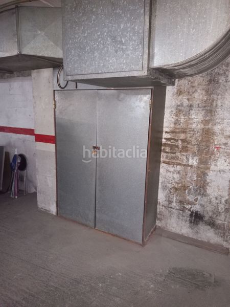 Foto e5038562-423f-4a53-934d-959458ef9e8d. Aparcament cotxe a Lloreda Badalona