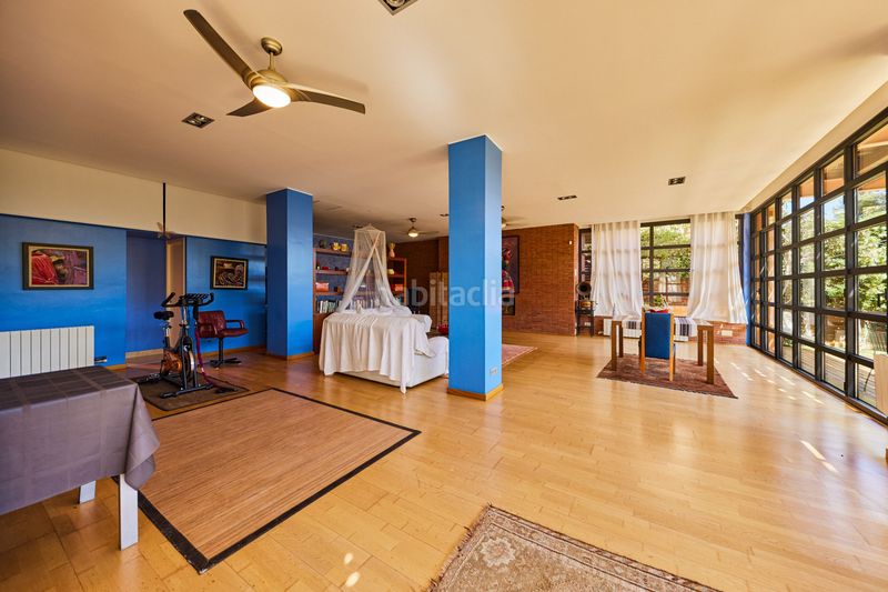 Foto 8f967936-a593-45d8-b887-c37932fe9139. Casa a Montmar Castelldefels