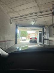 Parking voiture  Calle macondo