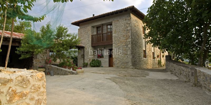 Foto 8c1c26e2-89e0-48f1-bc82-798e3c060a25. House with parking in Cangas de Onís