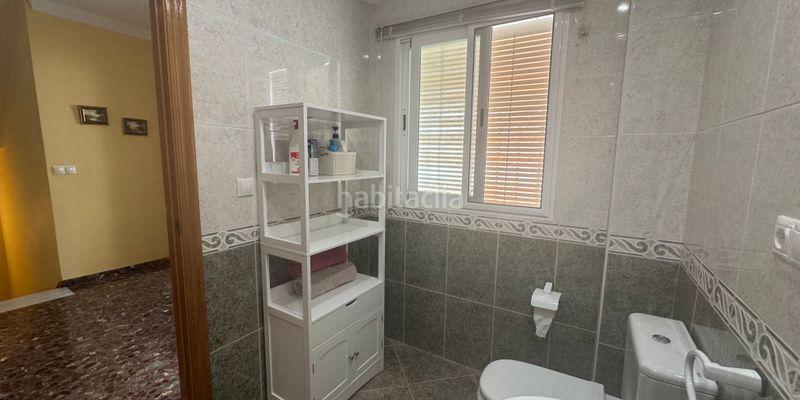 Foto 8c6ebe0f-0e53-4149-a6f0-b18cb72a514f. House with parking in Motril ciudad Motril