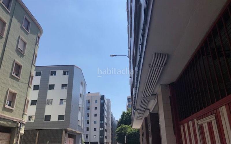 Foto 07f60dac-d4bf-44e2-a291-e74dc2a076b2. Autoparkplatz in Laviada Gijón