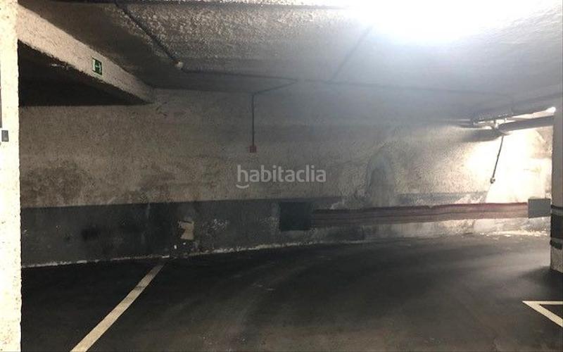 Foto 6d8d08ae-fb65-4393-afcc-a5f3779bfba3. Autoparkplatz in Laviada Gijón