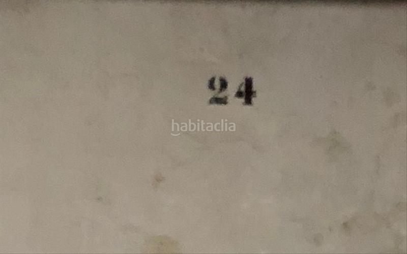 Foto 9c098f09-bb04-4646-8d38-df2714ac357c. Parking voiture dans Laviada Gijón