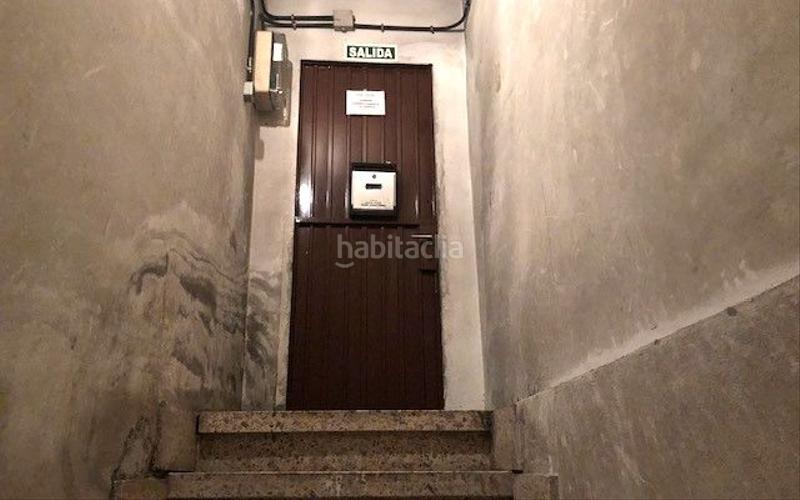 Foto a4c67adb-ddf3-4975-8a7c-6794c5583d41. Parking voiture dans Laviada Gijón