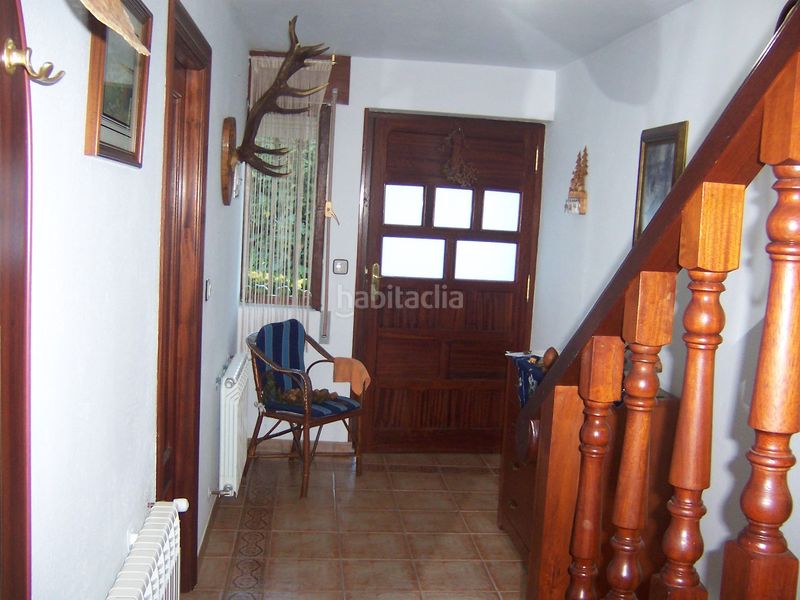 Foto 0a80705d-cf22-4b99-8ff2-ef1df1acaf4c. House with parking in Luena