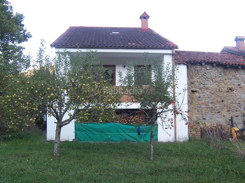 Foto 676fdabc-3975-45c6-b1d9-becf886e6358. House with parking in Luena