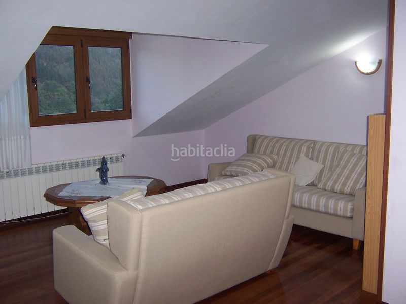 Foto 78098ad6-cc42-4ce4-b3ab-0ff2818f851b. House with parking in Luena
