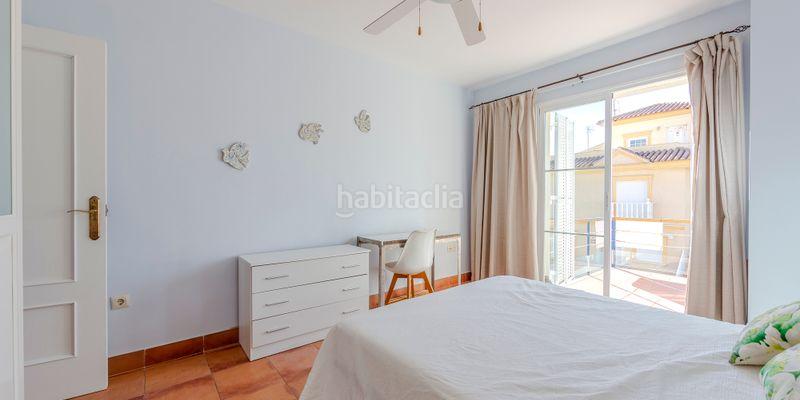 Foto e5ccecc4-1dbb-4bb1-81f7-e443001d2e36. Casa amb aparcament a Las Marinas - Pueblo Laguna Vera