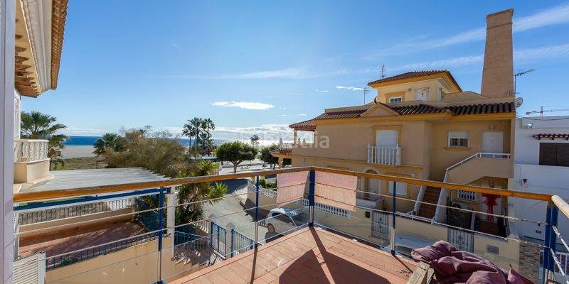 Foto fcdb85d8-5470-46fc-b518-43468871d7c6. Casa amb aparcament a Las Marinas - Pueblo Laguna Vera