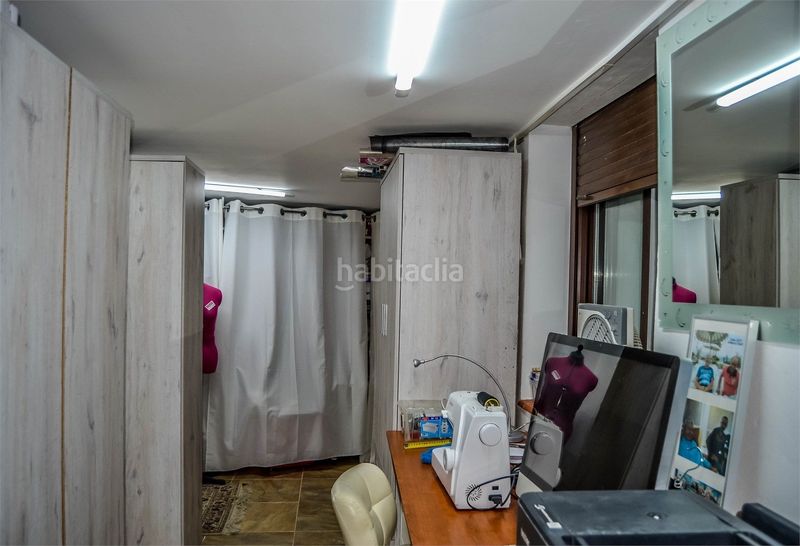 Foto d87d0646-f64d-44b0-b43e-91216a00d48f. Masía en Arenas