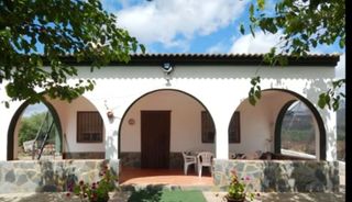 Masia  Parcela la cueva