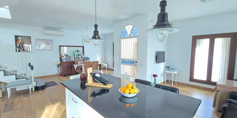 Foto 3a627998-1f4f-4b3e-b8c4-db9660c59471. Casa con parcheggio in Algodonales