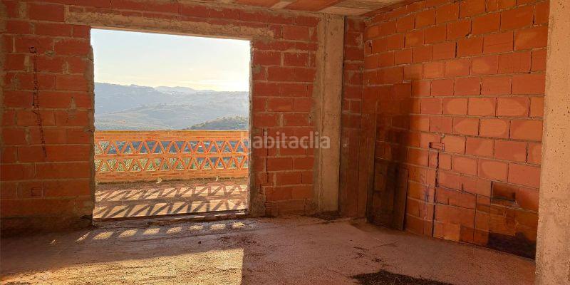 Foto 08e33cbe-fe0f-4ea8-855a-37648a34b1d6. Masía en Riogordo