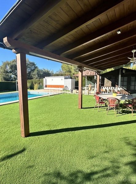 Foto a0e98f8f-b3c5-4547-a9f9-de5dd690ef00. Casa en Monserrat