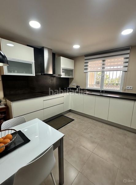 Foto b6035f60-1c2e-4567-8e90-f13541e3cf4a. Casa en Monserrat