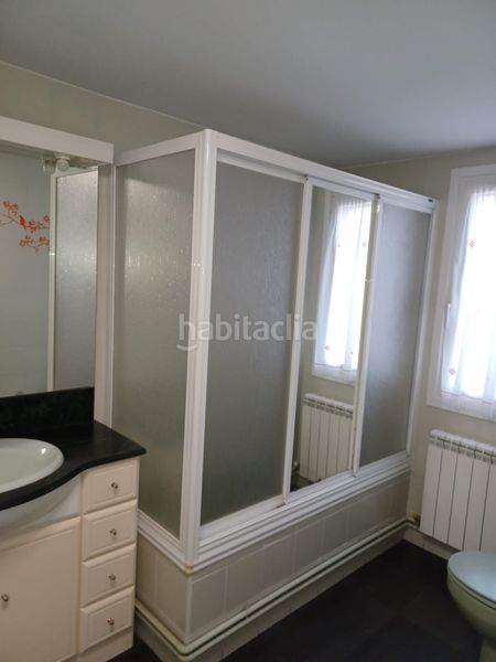 Foto 1d5fc205-3fdb-4b39-b54b-63e49c46c623. Casa a Renedo de Esgueva