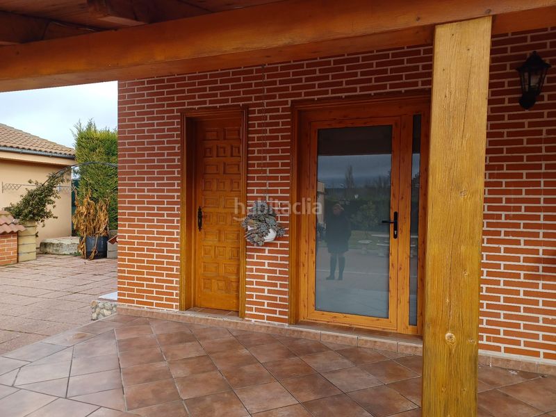 Foto a300f66f-fd1b-4440-b5c5-e25e1769735c. Casa a Renedo de Esgueva