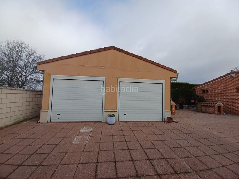 Foto b66dfbdc-06d9-4af0-91b9-8ec4b34eb5c9. Casa a Renedo de Esgueva