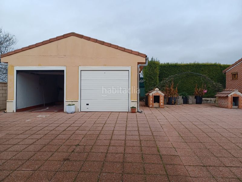 Foto f9f82a6e-c812-437e-8a83-2d7b3bdee487. Casa a Renedo de Esgueva