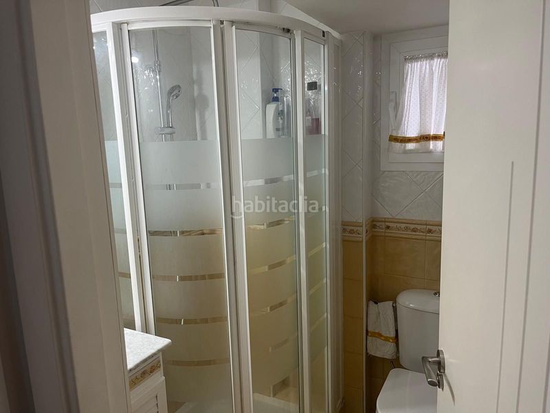 Foto fcf62b56-9f8b-4c9b-8f7a-e8545f8f58e2. Casa adossada amb aparcament a Centro - Doña Mercedes Dos Hermanas