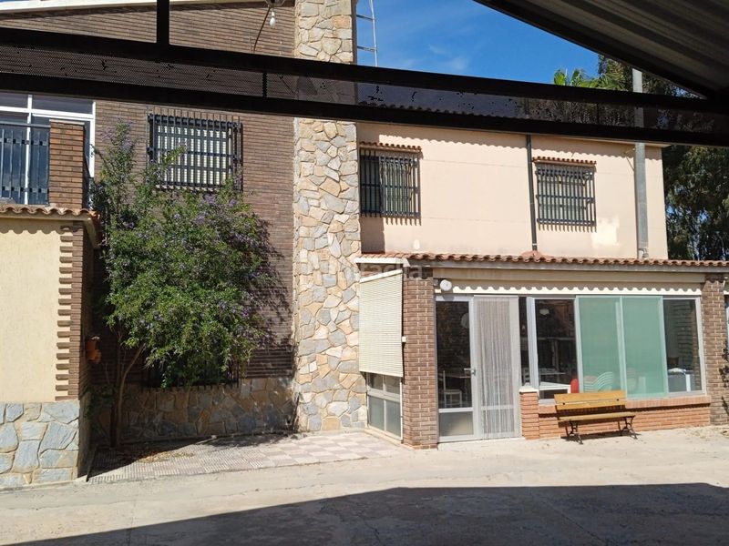 Foto cc0fea36-b4c0-4b09-b738-c6138d1d3c40. Finca rústica en Fontcalent Alicante