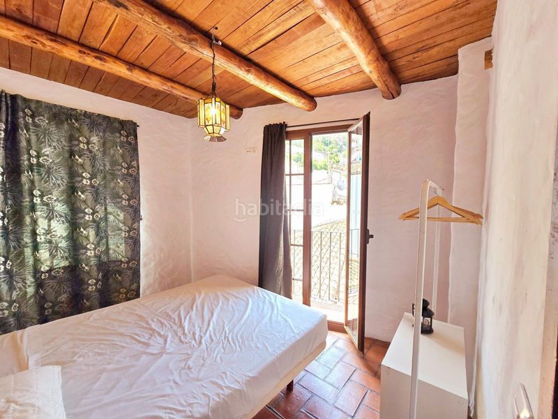 Foto cdd1b8a7-8d82-43e1-96cc-eb91c8d341f3. Edificio in Ubrique