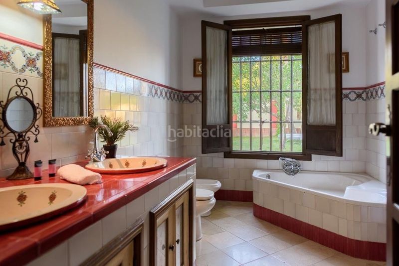 Foto 266bfb65-3b44-4806-9436-e3654a853464. Casa amb aparcament a San Lorenzo Sevilla