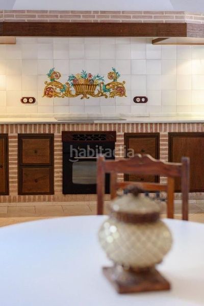 Foto 3d50eddc-d80f-4c39-a9aa-12da043e6d99. Casa amb aparcament a San Lorenzo Sevilla