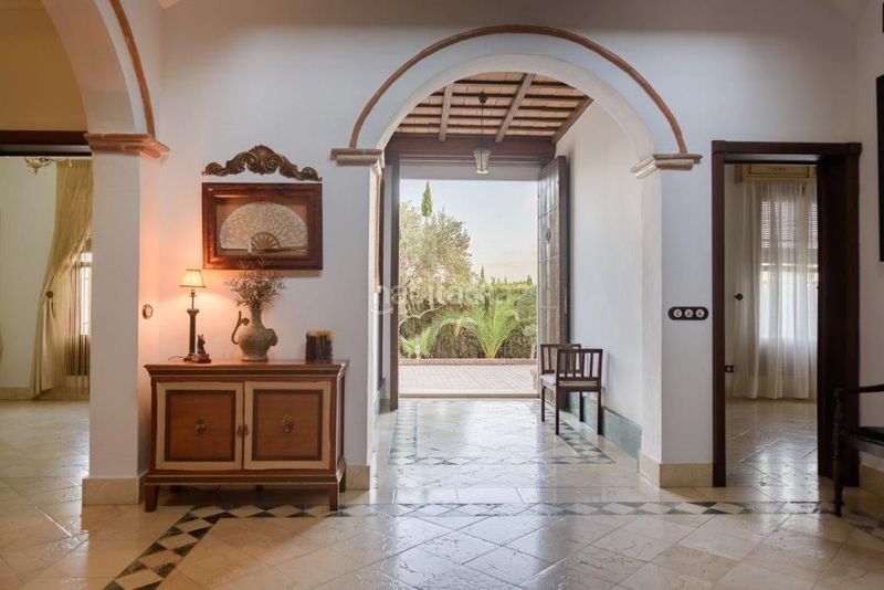 Foto 44ef5a17-9d75-453f-9f97-1aafc2f9392e. Casa amb aparcament a San Lorenzo Sevilla