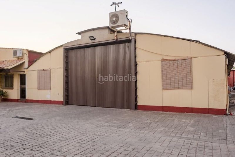 Foto d53c8b3d-3c8b-4d39-b3e3-90b59c392be5. Casa amb aparcament a San Lorenzo Sevilla