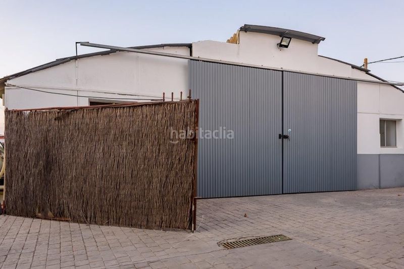 Foto e50518c0-2e56-488c-a779-5d0a2e45a663. Casa amb aparcament a San Lorenzo Sevilla