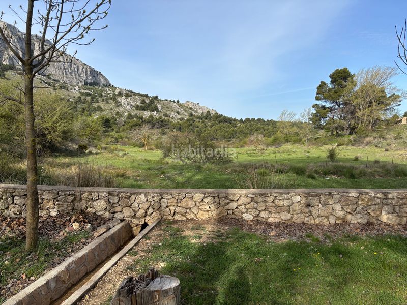 Foto f0ac829a-8941-4dd0-ac47-eda41d3293a2. Masia a Confrides