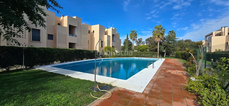 Foto c2bc5317-83e9-46be-8503-57cbe465d354. Pis amb aparcament a Las Tres Piedras - Costa Ballena Chipiona