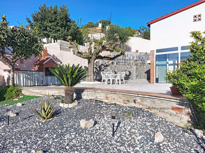 Foto c18f2a56-ab1a-4291-9cf1-cdf28d7038a2. Casa amb aparcament a Piera