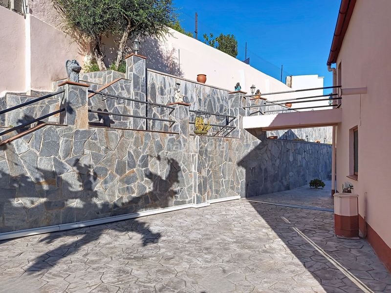 Foto fe644575-45eb-4edd-bd00-0f19d5cd4a16. Casa amb aparcament a Piera