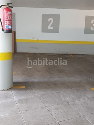 Foto 3d23797c-e70d-4255-ba54-4d1ce4f840e7. Aparcament cotxe a El Viso Madrid