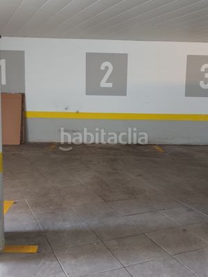 Foto 495d1f66-579a-4400-b0ed-5336ad2f11d5. Aparcament cotxe a El Viso Madrid
