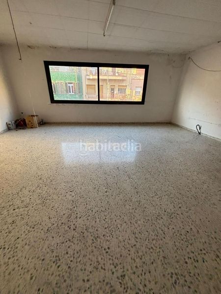 Foto c5341556-eb0a-4cf3-87d0-df96877294c0. Edificio en Cirera Mataró