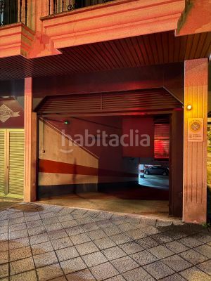 Foto f7908ebb-374b-4ed4-91d7-d918e37d66b1. Aparcament cotxe a A Carballeira Ourense