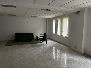 Büro  Avenida marqués de valterra
